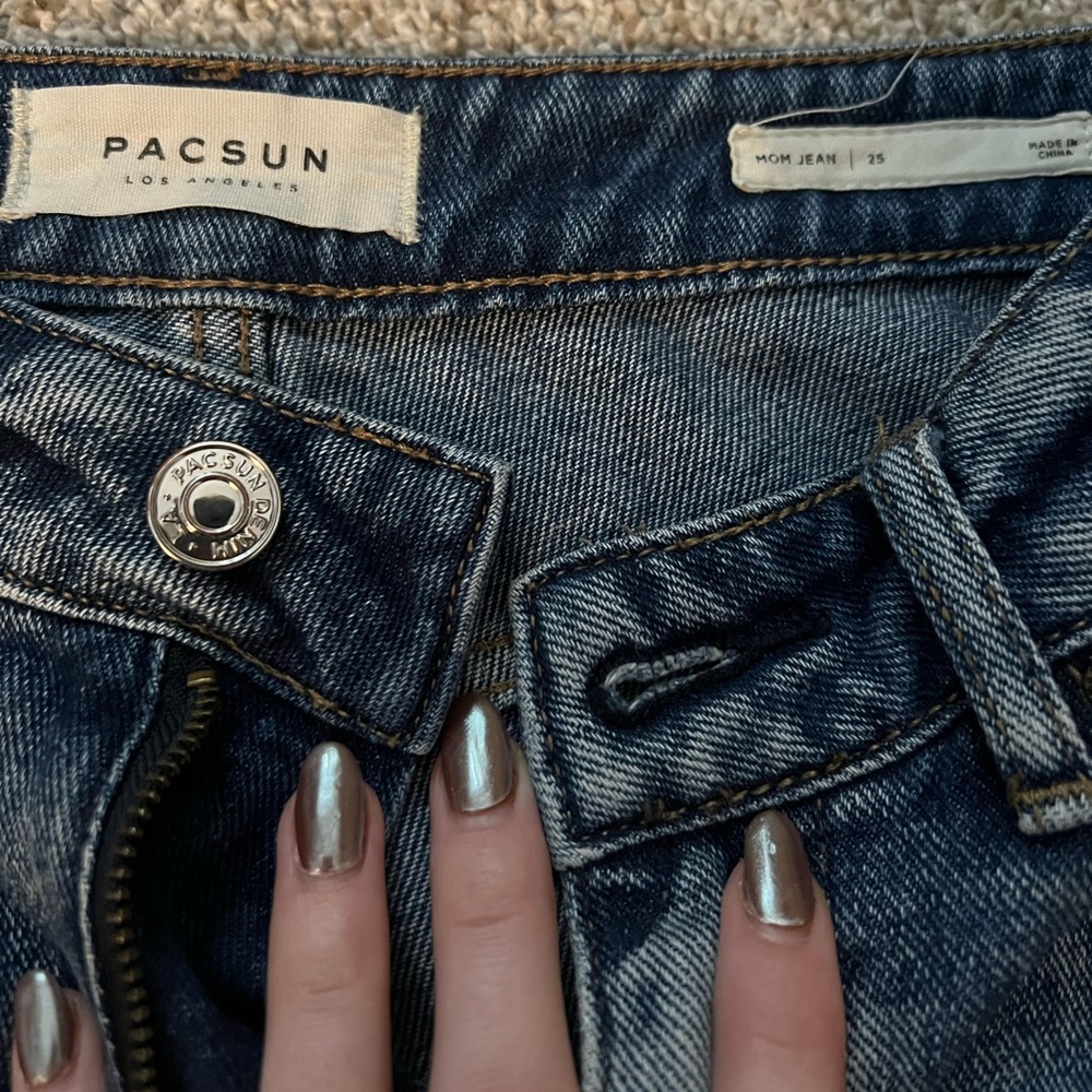 Pacsun mom jean